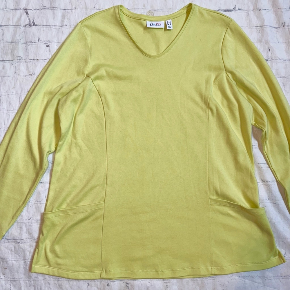 EUC Women’s Large D & Co Essentials LS Tunic w/Pockets Chartreuse